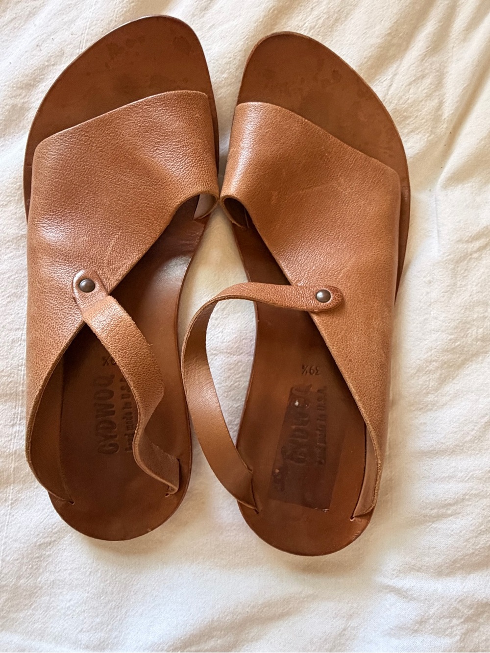 Cydwoq Tigress sandals